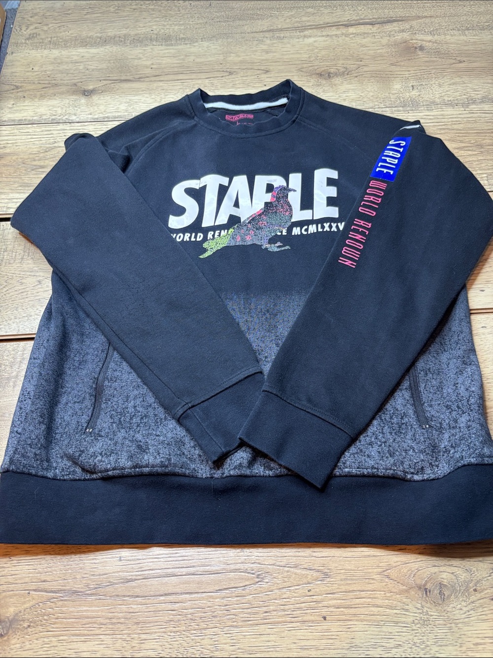 Men’s Staple Pigeon Black Crewneck Sweatshirt with Multicolor Graphic Size Large